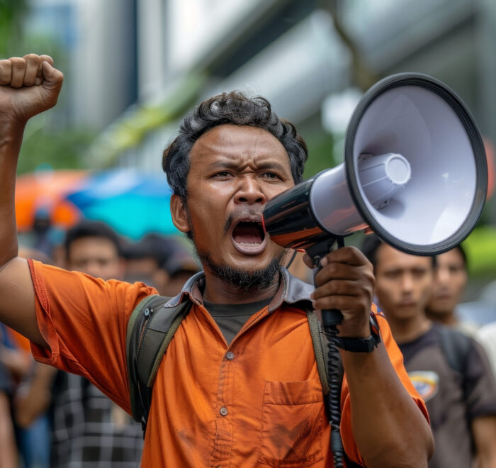Labour Laws in India: A Comprehensive Guide for Employers and Employees -Legalcrusader
