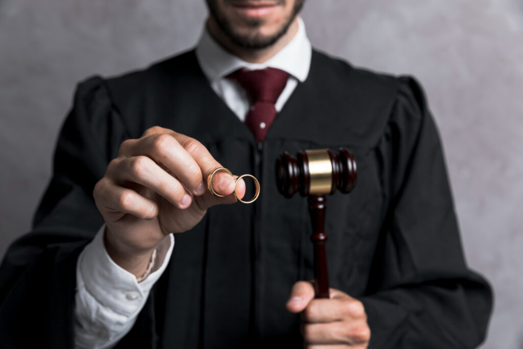 Best Criminal Lawyer in Noida : Complete Guide 2025-Legalcrusader
