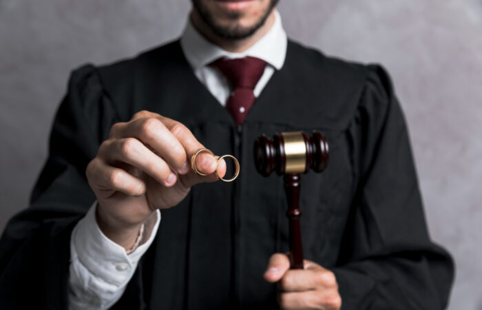 Best Criminal Lawyer in Noida : Complete Guide 2025-Legalcrusader